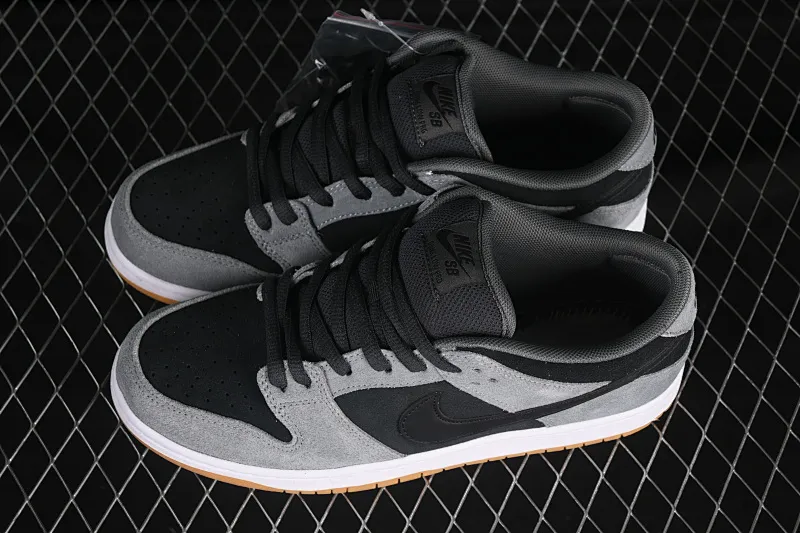 All categories Nk SB Dunk series Nk SB Dunk Low low-top sneakers Nike SB Dunk Low black gray low-top casual sneakers HF3063-001